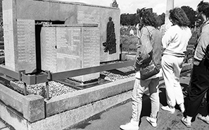 The Troubles in Belfast : Northern Ireland : Personal Photo Projects : Photos : Richard Moore : Photographer